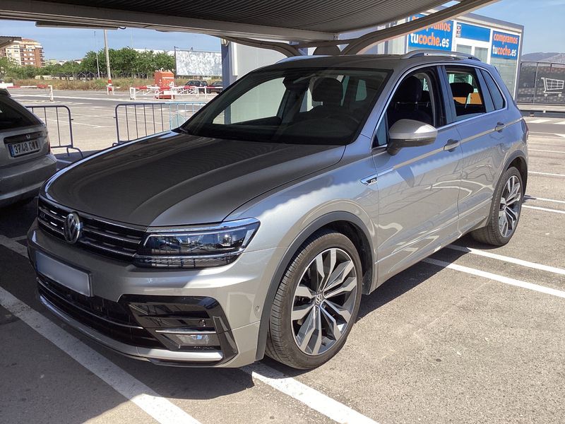 Volkswagen Tiguan 2.0 TDI Sport BlueMotion Tech 2018 – снимка 1