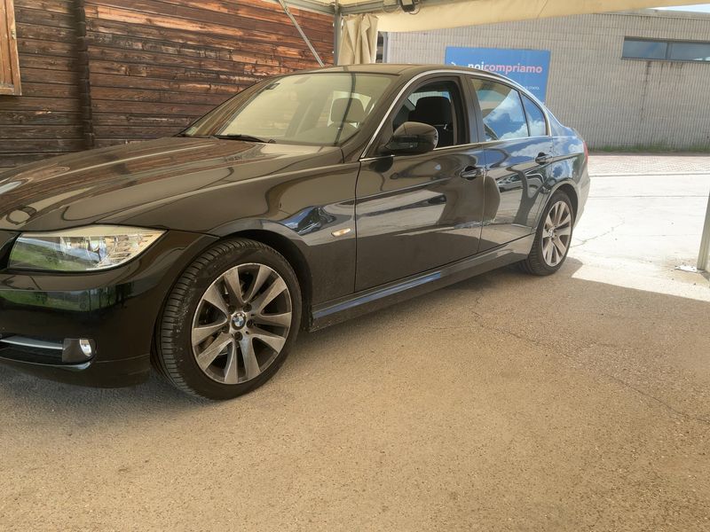 BMW 3er 320d 2011 – снимка 2