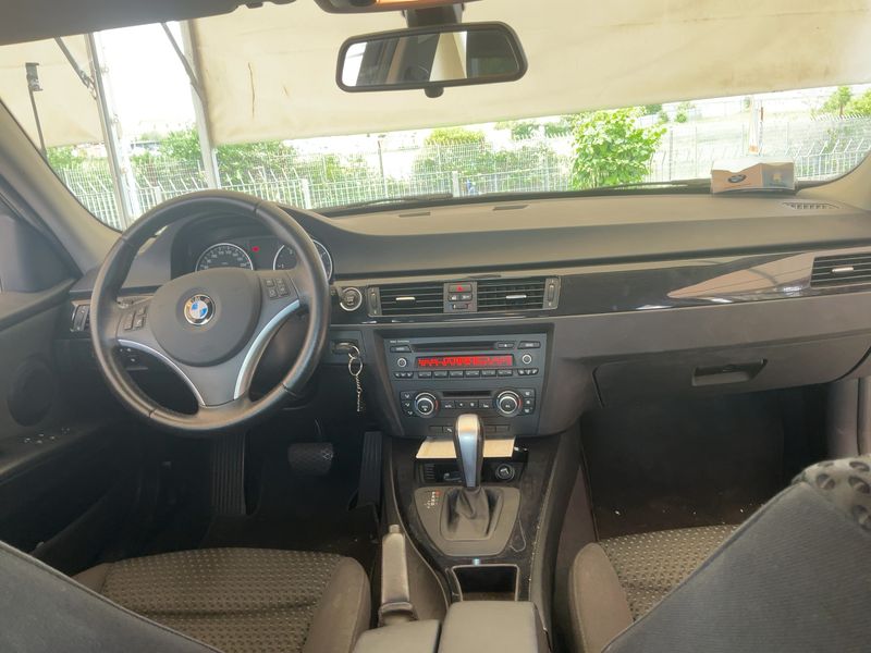 BMW 3er 320d 2011 – снимка 12