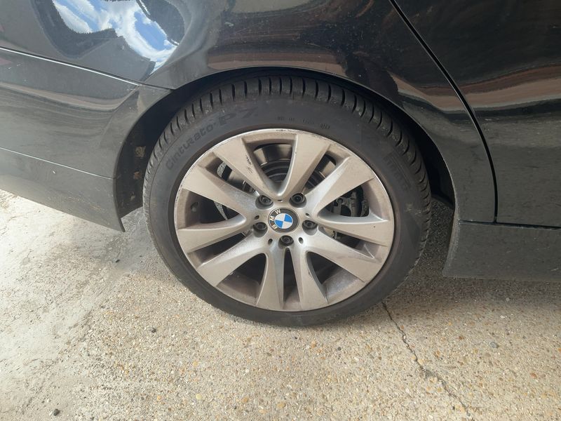 BMW 3er 320d 2011 – снимка 18