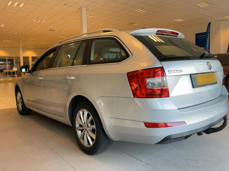 Skoda Octavia 2.0 TDI Style 2016 – снимка 6
