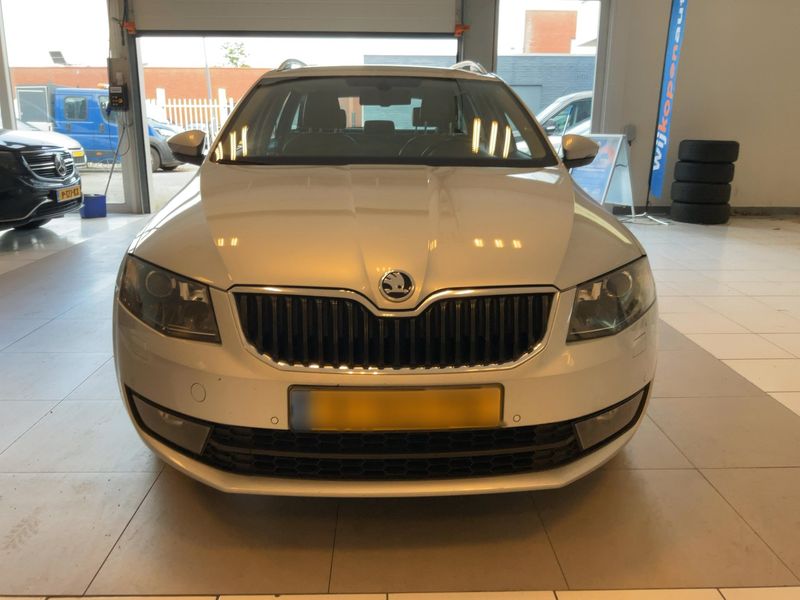 Skoda Octavia 2.0 TDI Style 2016 – снимка 14