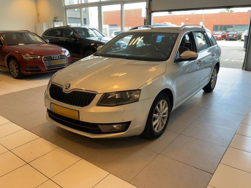 Skoda Octavia 2.0 TDI Style 2016 – снимка 1