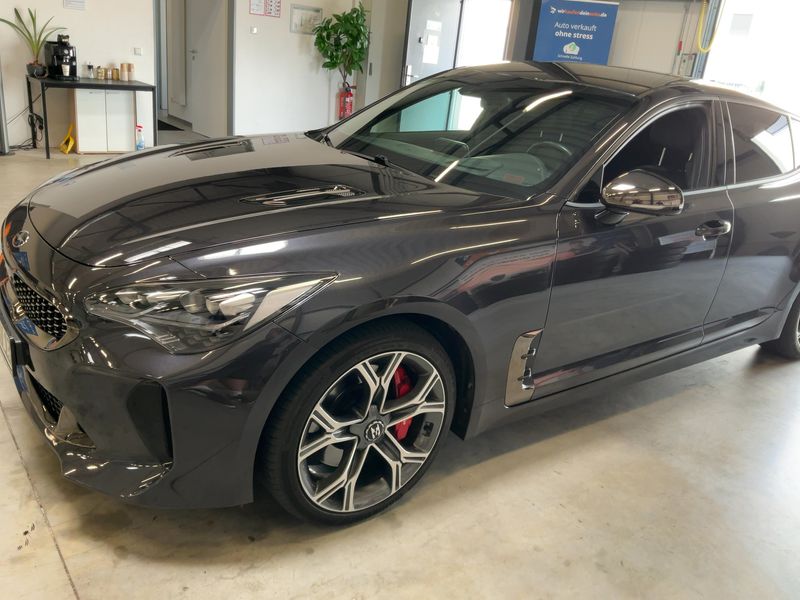 Kia Stinger 3.3 V6 TGDI GT 4WD 2018 – снимка 2