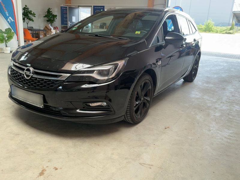 Opel Astra 1.6 SIDI Turbo Dynamic Start&Stop 2017 – снимка 2
