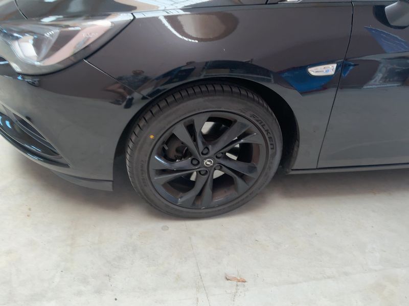 Opel Astra 1.6 SIDI Turbo Dynamic Start&Stop 2017 – снимка 3
