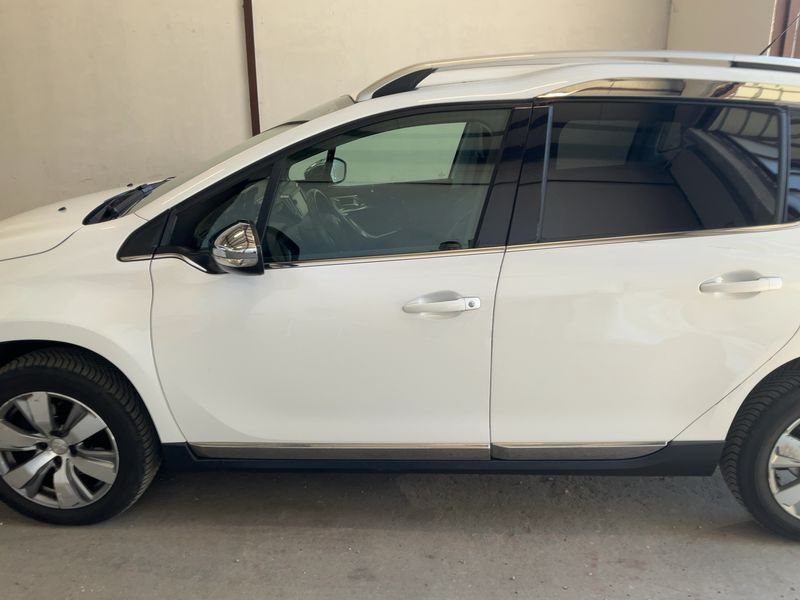 Peugeot 2008 1.6 e-HDi Allure 2013 – снимка 4