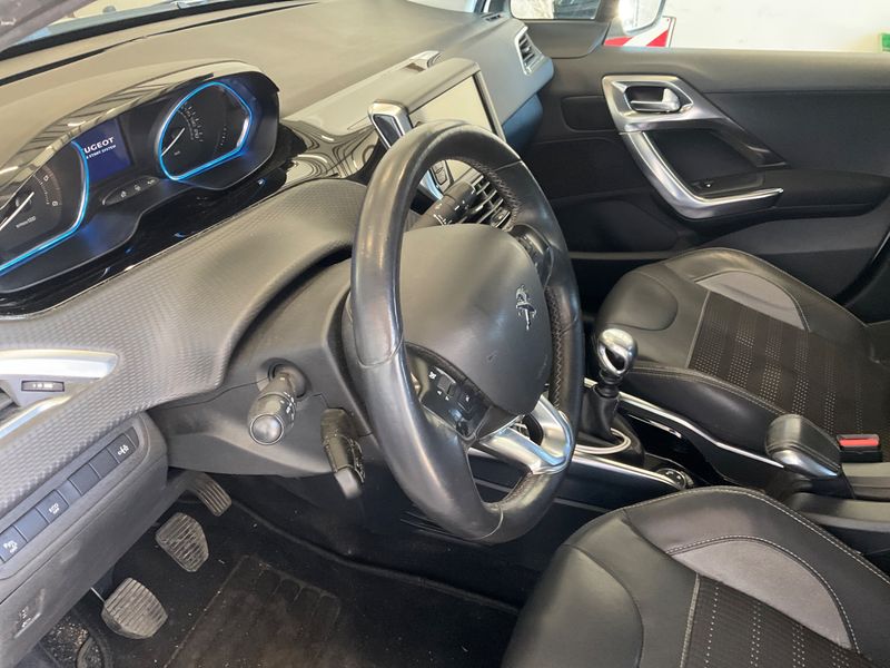 Peugeot 2008 1.6 e-HDi Allure 2013 – снимка 35