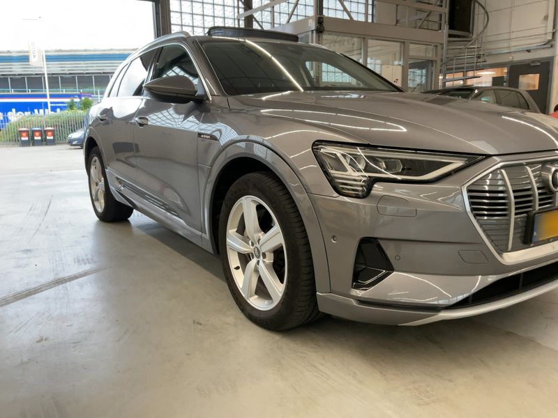 Audi e-tron 50 quattro advanced 2019 – снимка 12