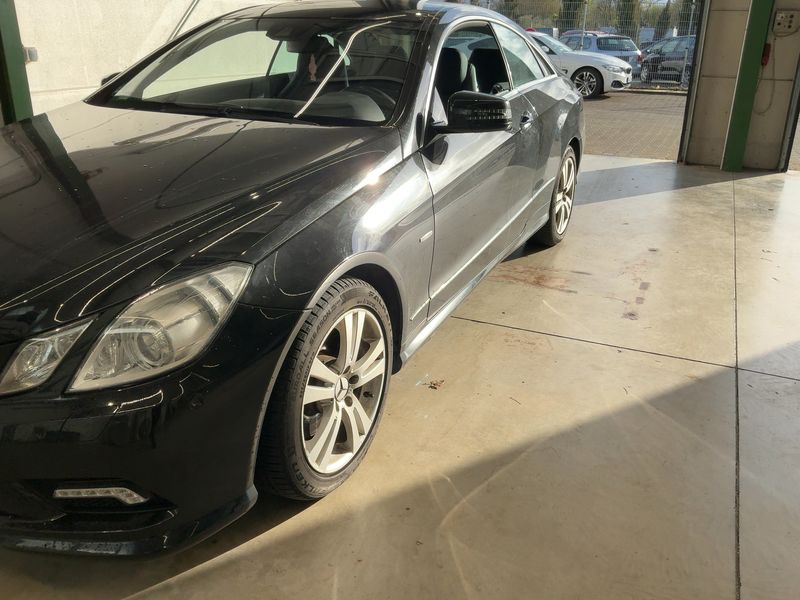 Mercedes-Benz E-Klasse E 350 CDI BlueEfficiency Avantgarde 2011 – снимка 2