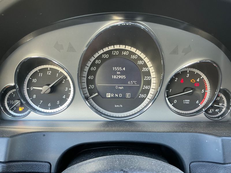 Mercedes-Benz E-Klasse E 350 CDI BlueEfficiency Avantgarde 2011 – снимка 18