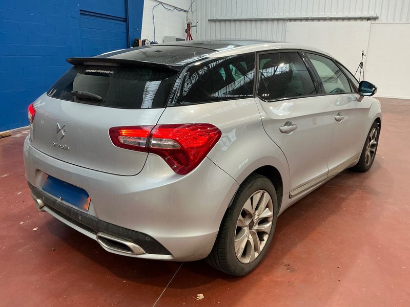 Citroen DS5 2.0 HDi Executive 2012 – снимка 8