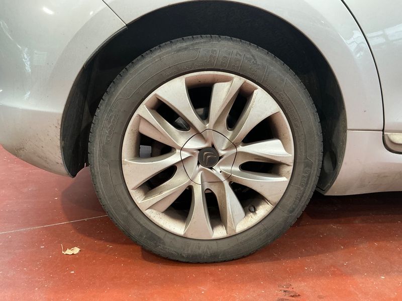 Citroen DS5 2.0 HDi Executive 2012 – снимка 9