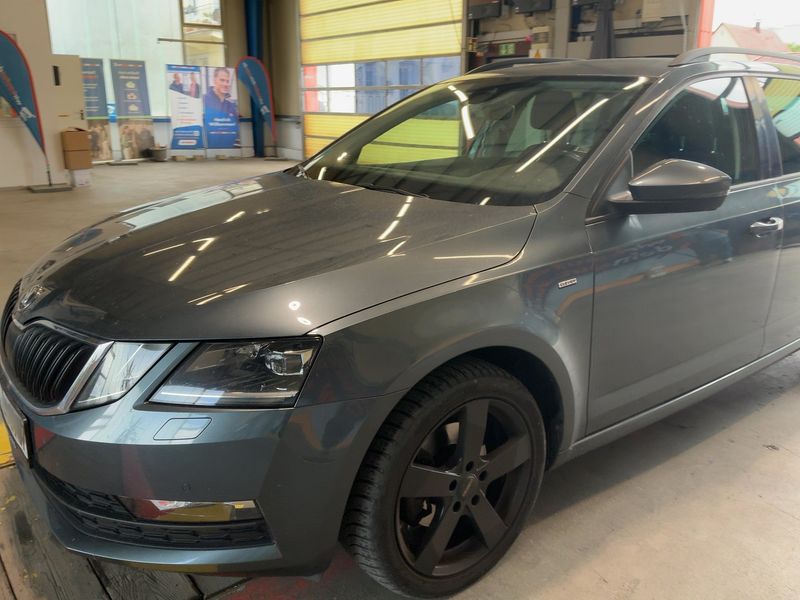 Skoda Octavia 2.0 TDI Clever 2018 – снимка 2