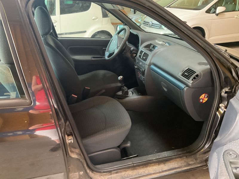 Renault Clio 1.2 LPG Pack Authentique 2004 – снимка 3