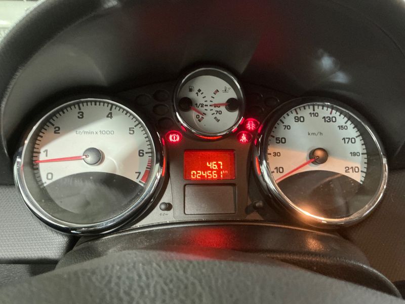 Peugeot 207 1.4 VTi Tendance 2012 – снимка 18