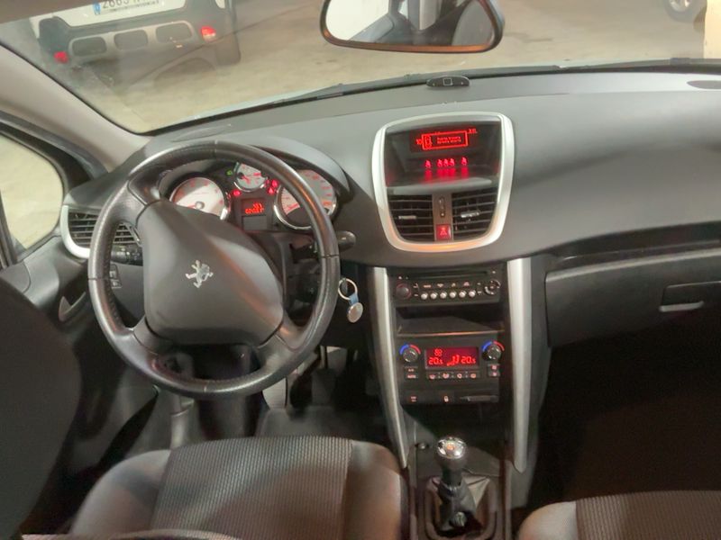Peugeot 207 1.4 VTi Tendance 2012 – снимка 17