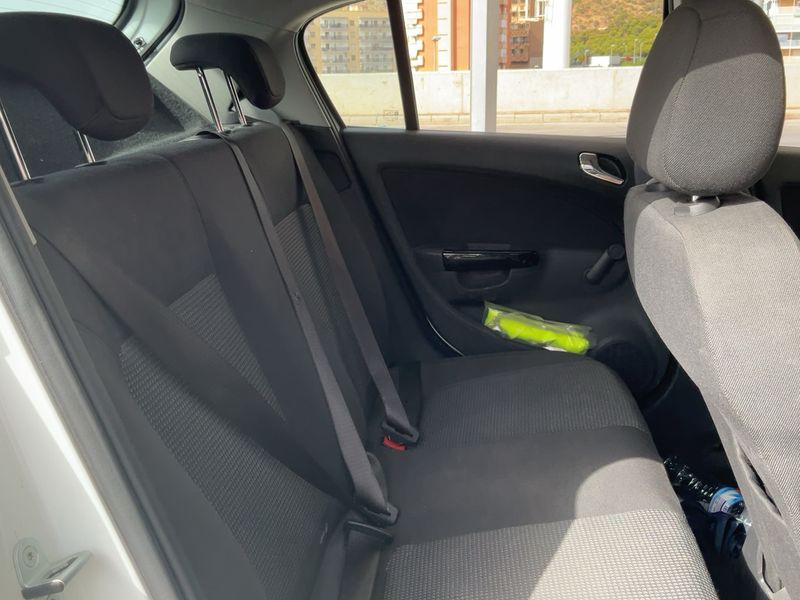 Opel Corsa 1.2 Essentia 2010 – снимка 19