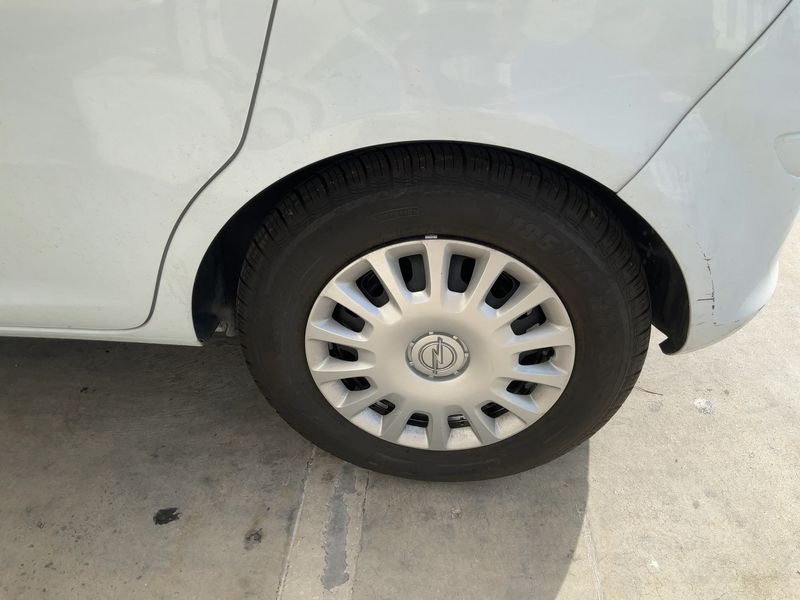 Opel Corsa 1.2 Essentia 2010 – снимка 5