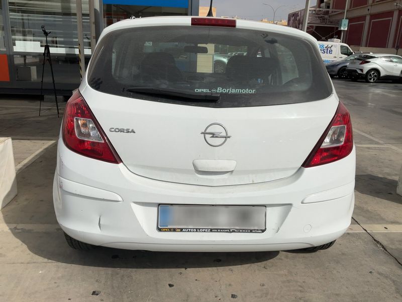 Opel Corsa 1.2 Essentia 2010 – снимка 7