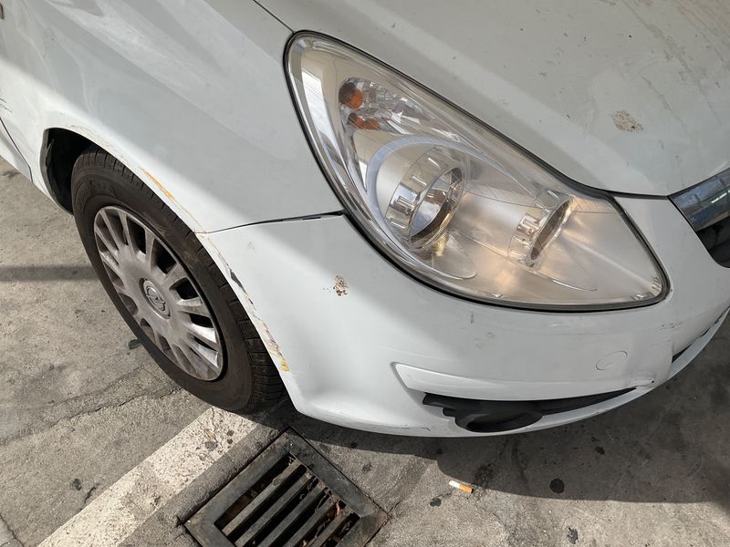 Opel Corsa 1.2 Essentia 2010 – снимка 33