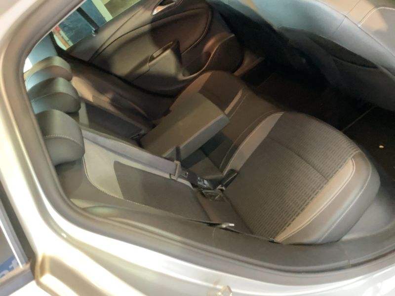 Opel Astra 1.5 CDTI Ultimate Start/Stop 2019 – снимка 19