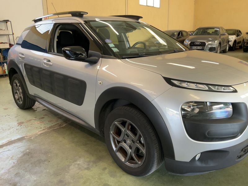 Citroen C4 Cactus 1.2 e-THP Shine 2016 – снимка 12