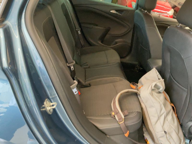 Opel Astra 1.6 CDTI DPF Innovation 2016 – снимка 19