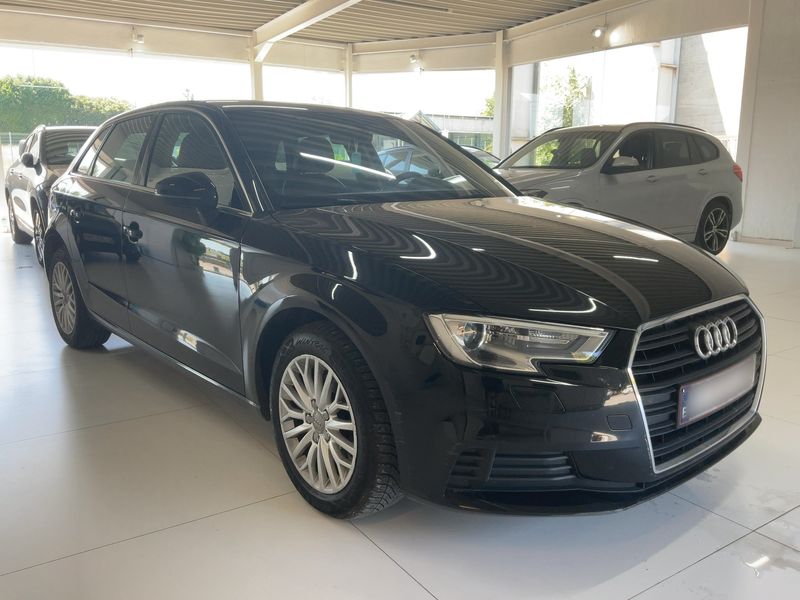 Audi A3 Sportback 1.6 TDI 2018 – снимка 12