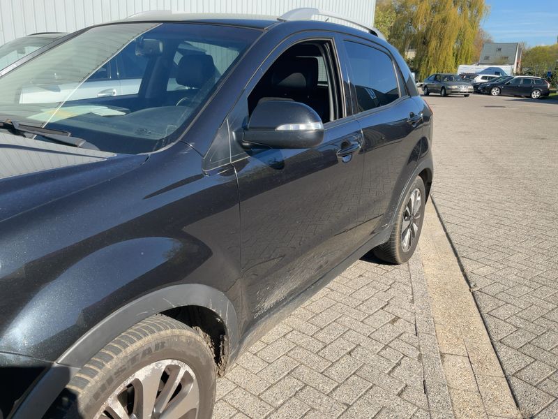 Ssangyong Korando 2.0 TD Basic 4x2 2015 – снимка 2