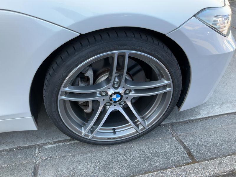 BMW Z4 sDrive 35is 2012 – снимка 11