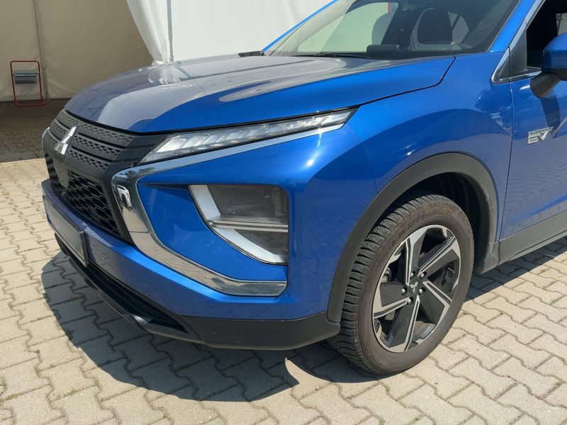 Mitsubishi Eclipse Cross 2.4 Plug-in Hybrid 4WD 2022 – снимка 2