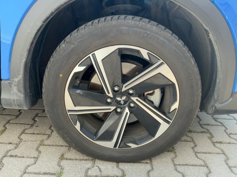 Mitsubishi Eclipse Cross 2.4 Plug-in Hybrid 4WD 2022 – снимка 11