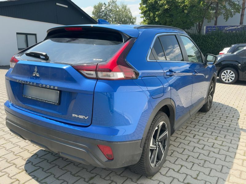 Mitsubishi Eclipse Cross 2.4 Plug-in Hybrid 4WD 2022 – снимка 8