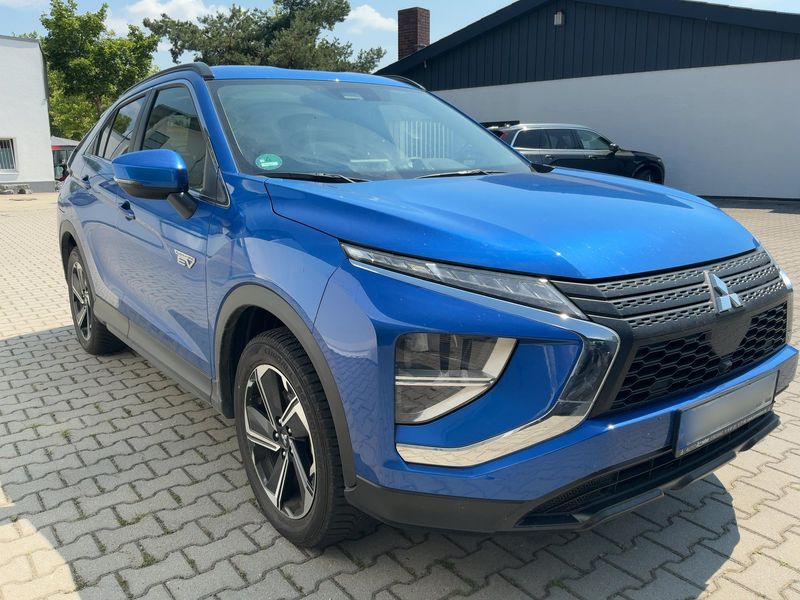 Mitsubishi Eclipse Cross 2.4 Plug-in Hybrid 4WD 2022 – снимка 12