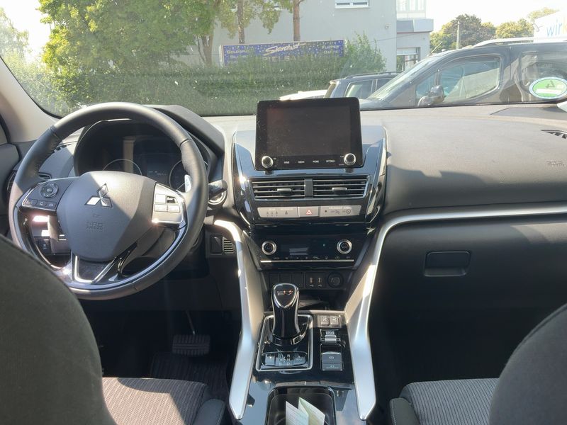 Mitsubishi Eclipse Cross 2.4 Plug-in Hybrid 4WD 2022 – снимка 17