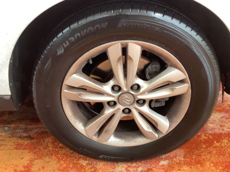 Hyundai ix35 1.7 CRDi Comfort 2WD 2011 – снимка 11