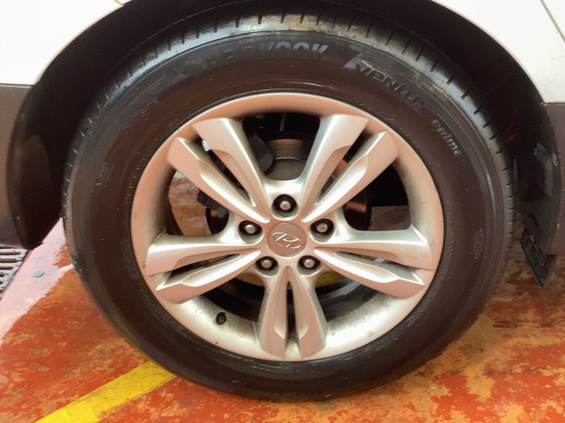 Hyundai ix35 1.7 CRDi Comfort 2WD 2011 – снимка 9