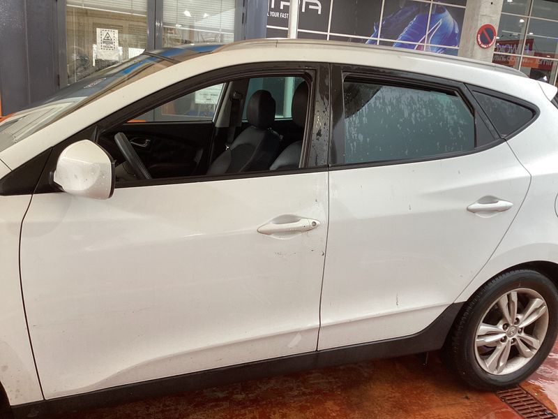 Hyundai ix35 1.7 CRDi Comfort 2WD 2011 – снимка 4
