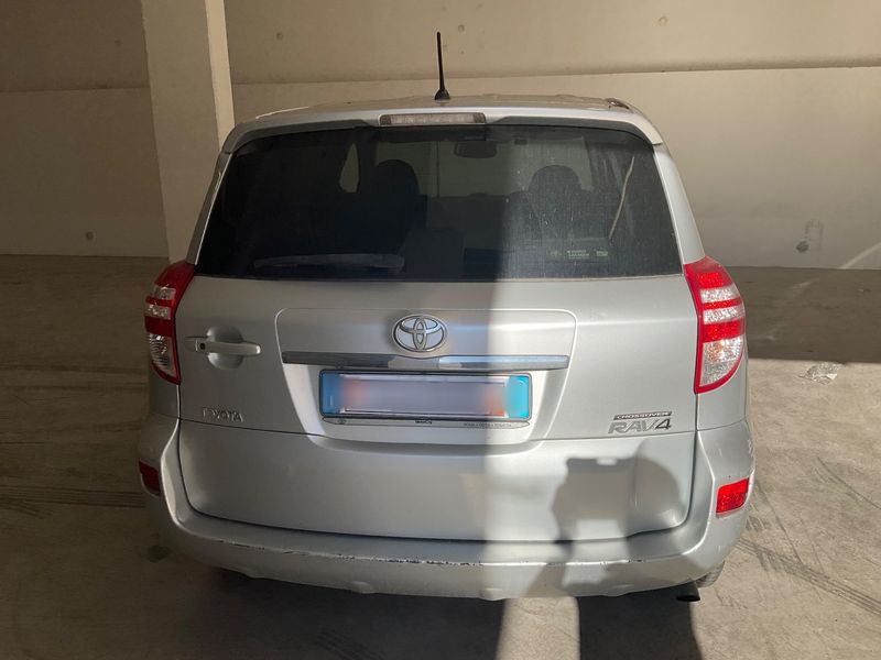 Toyota RAV 4 2.2 D-4D Lounge 2012 – снимка 7