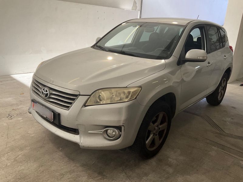 Toyota RAV 4 2.2 D-4D Lounge 2012 – снимка 1