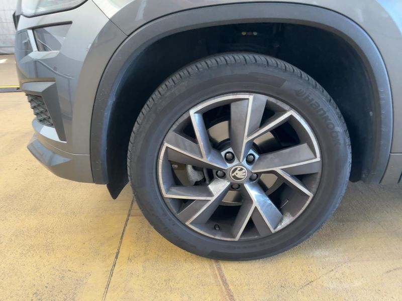 Skoda Kodiaq 1.5 TSI ACT SportLine 2022 – снимка 3