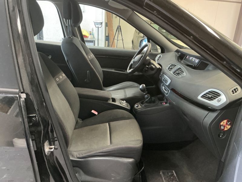 Renault Scenic 1.5 dCi Business 2012 – снимка 3