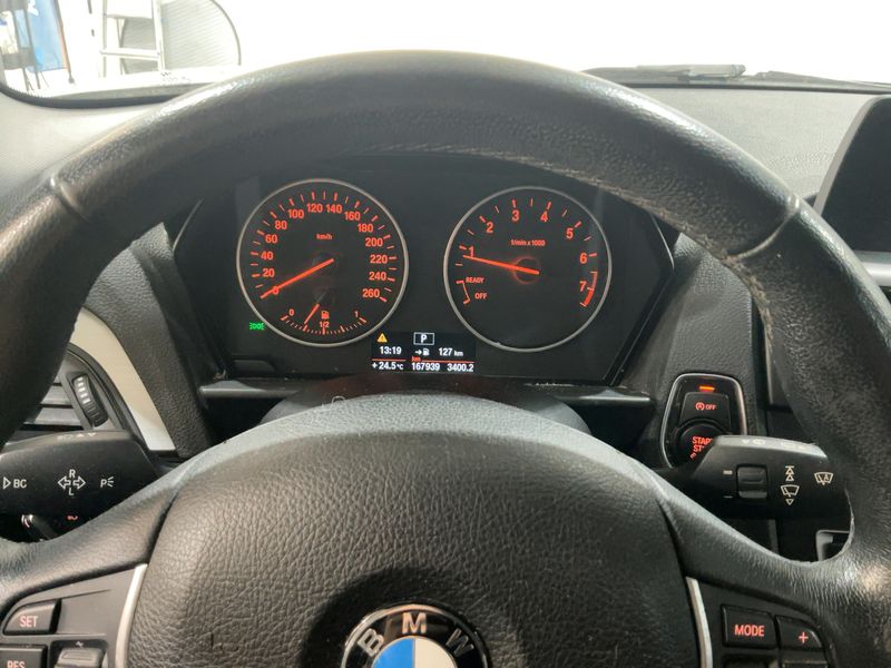 BMW 1er 118i 2012 – снимка 18