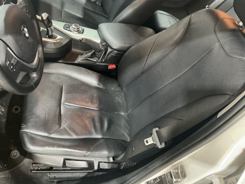 BMW 1er 118i 2012 – снимка 24