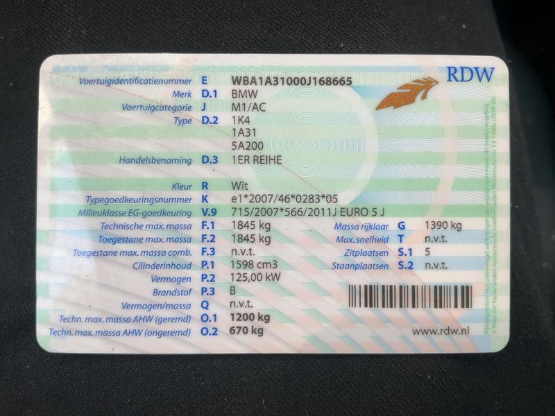 BMW 1er 118i 2012 – снимка 20