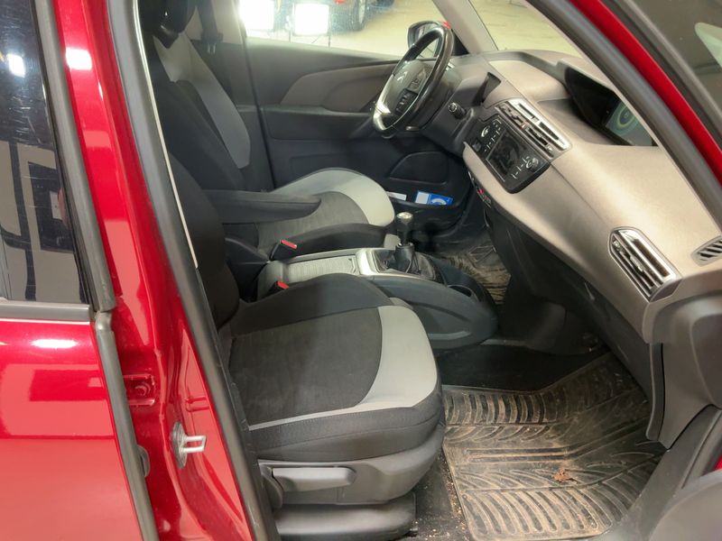 Citroen C4 Grand Picasso 1.6 Blue-HDi Selection 2015 – снимка 16