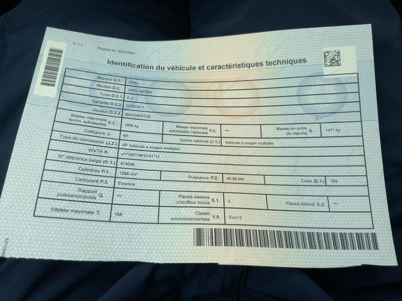 Opel Astra 1.6 Innovation 2012 – снимка 15