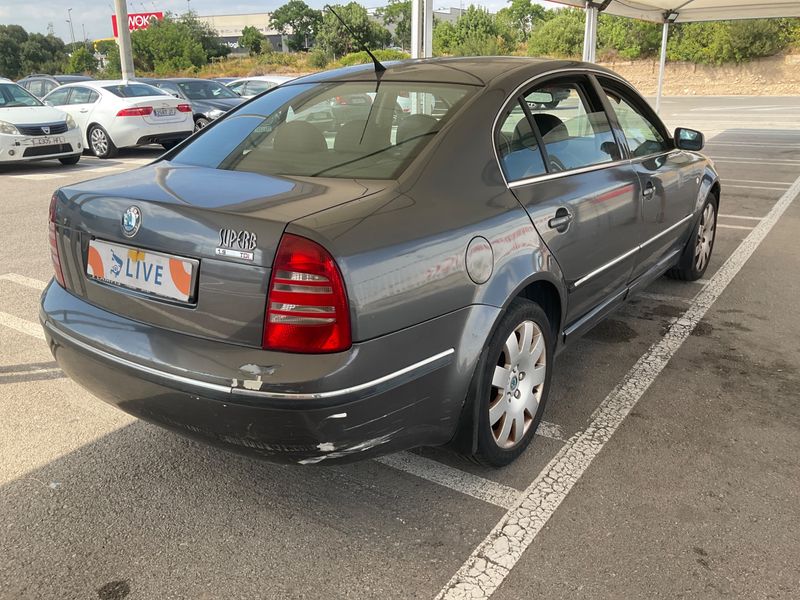 Skoda Superb 1.9 TDI Elegance 2003 – снимка 2