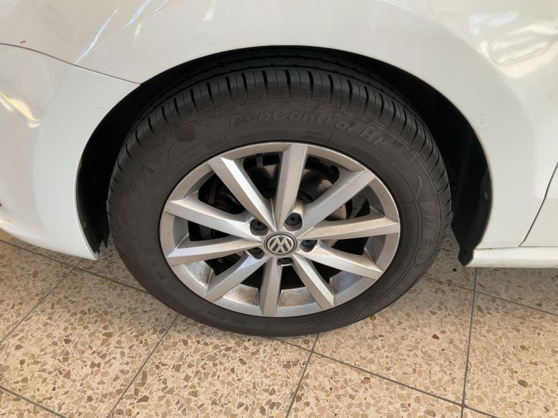 Volkswagen Polo 1.0 Lounge BlueMotion Tech 2016 – снимка 3